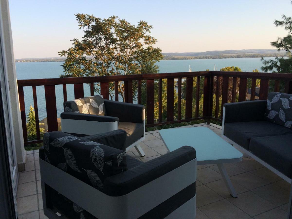 Tihany , Best View, Spacious Wellness, Central , 50M Beach Apartment Bagian luar foto